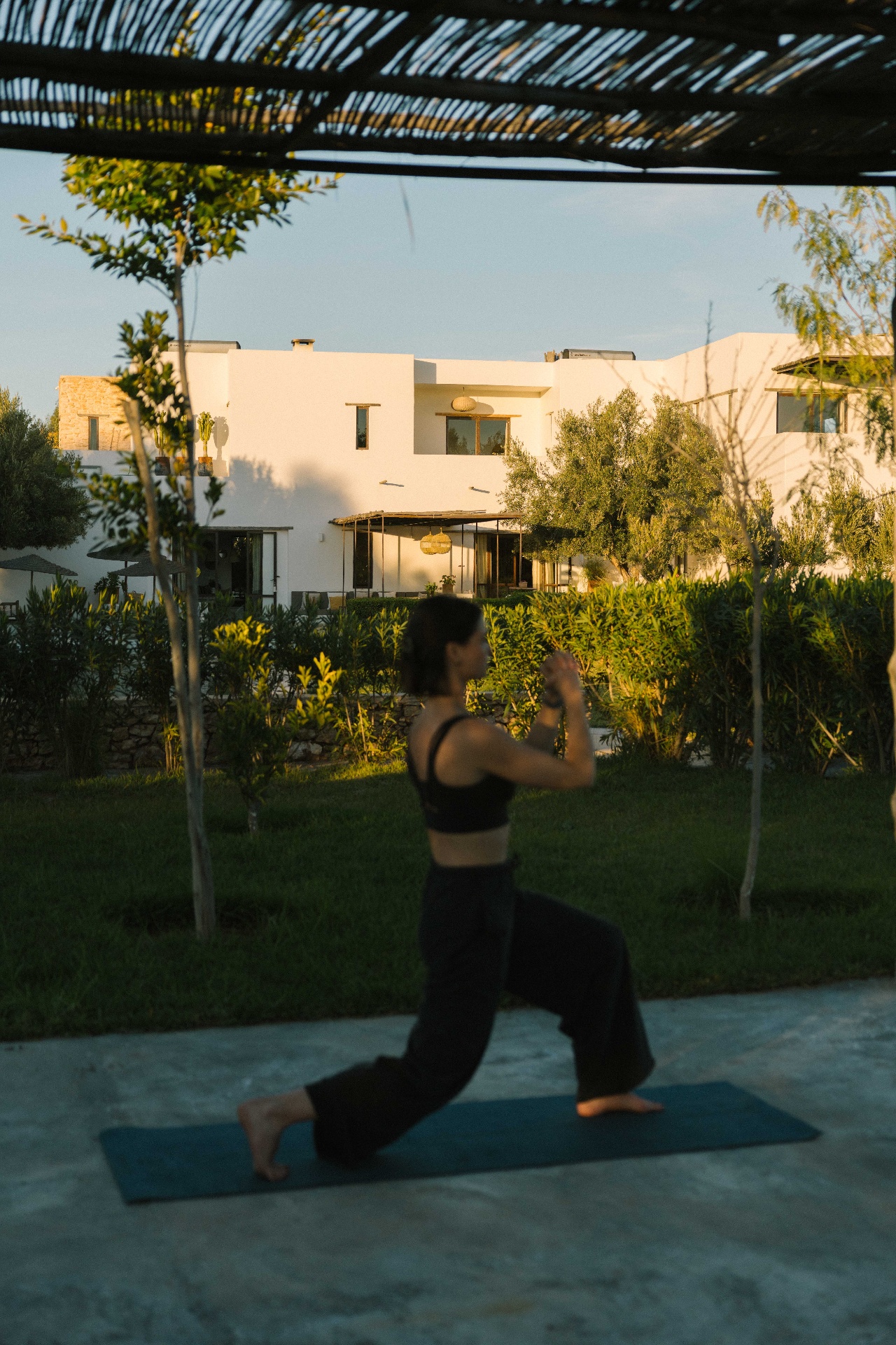 Séance Pilates au lever du soleil